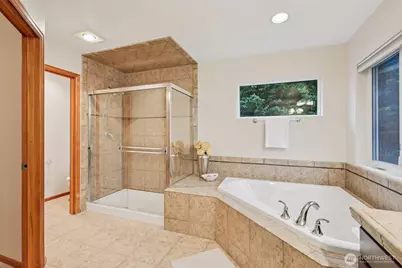 4707 NE 7th Place, Renton, WA 98059 - Photo 18