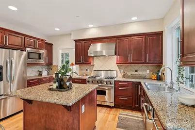 4707 NE 7th Place, Renton, WA 98059 - Photo 10