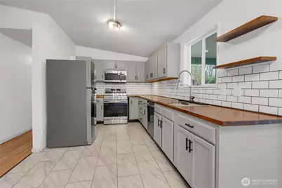 25909 216th Place SE, Maple Valley, WA 98038 - Photo 10