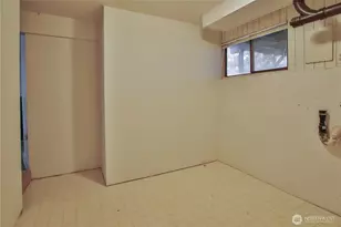 7891 San Juan Ave, Clinton, WA 98236 - Photo 20