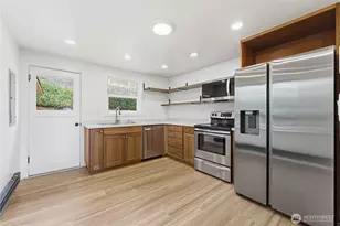 6410 NE 181st St, Kenmore, WA 98028 - Photo 8