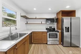 6410 NE 181st St, Kenmore, WA 98028 - Photo 6