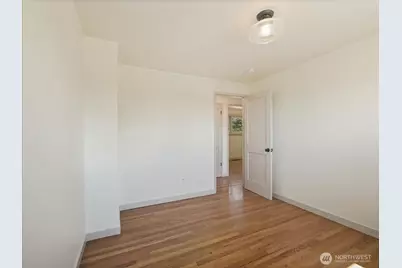 114 S 212th Street, Des Moines, WA 98198 - Photo 16