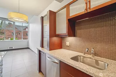 1400 2nd Avenue N #284, Seattle, WA 98109 - Photo 12