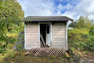 3951 S Tyler Rd, Port Angeles, WA 98363 - Photo 36