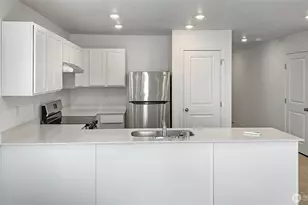 2323 Sunrise Dr, Cheney, WA 99004 - Photo 2