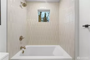 9016 124th Ln NE, Kirkland, WA 98033 - Photo 32