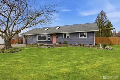 620 Myrtine Street, Enumclaw, WA 98022 - Photo 2