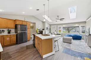 620 Myrtine St, Enumclaw, WA 98022 - Photo 10