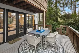 9027 SE 50th St, Mercer Island, WA 98040 - Photo 14