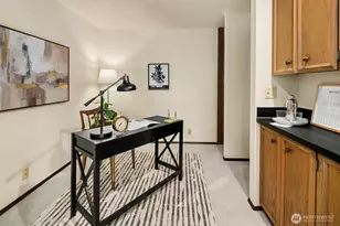 9027 SE 50th St, Mercer Island, WA 98040 - Photo 8