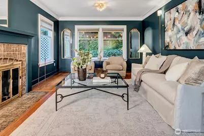 2103 5th Avenue N, Seattle, WA 98109 - Photo 16