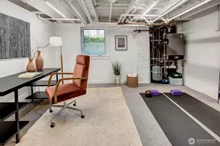 2103 5th Ave N, Seattle, WA 98109 - Photo 30