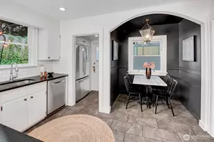 2103 5th Ave N, Seattle, WA 98109 - Photo 12