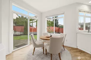 2005 NE 35th Pl, Renton, WA 98056 - Photo 10