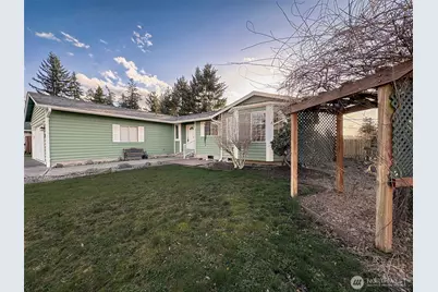 112 Eagle Glen Court, Eatonville, WA 98328 - Photo 2