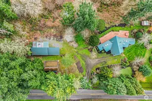 3968 S East Camano Dr, Camano Island, WA 98282 - Photo 38