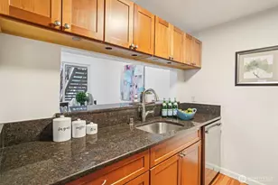 10822 NE 148th Ln, Bothell, WA 98011 - Photo 8