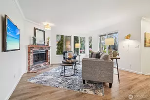 10822 NE 148th Ln, Bothell, WA 98011 - Photo 2