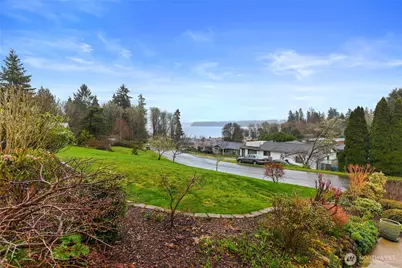 9011 Roanoke Road NE, Bremerton, WA 98311 - Photo 4