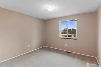 9011 Roanoke Road NE, Bremerton, WA 98311 - Photo 24