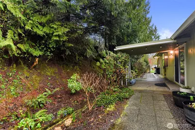 9011 Roanoke Road NE, Bremerton, WA 98311 - Photo 28