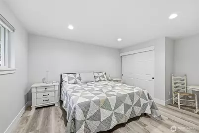 2401 Pine Tree Drive SE, Port Orchard, WA 98366 - Photo 14