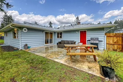 2401 Pine Tree Drive SE, Port Orchard, WA 98366 - Photo 2