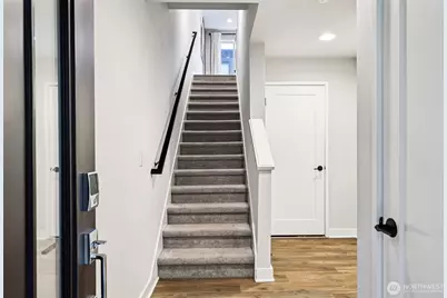 18775 76th Avenue W, Lynnwood, WA 98037 - Photo 2