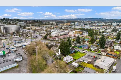 619 Burnett Avenue S, Renton, WA 98057 - Photo 22