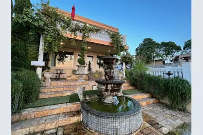 4030 Beach Drive SW, Seattle, WA 98116 - Photo 2