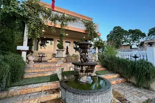 4030 Beach Dr SW, Seattle, WA 98116 - Photo 2