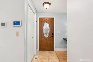 360 Byrd St, Centralia, WA 98531 - Photo 8