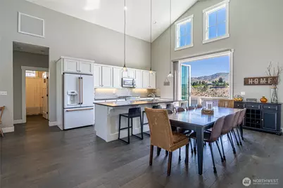 250 Bobcat Lane, Chelan, WA 98816 - Photo 6