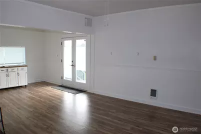 1224 4th St, Cosmopolis, WA 98537 - Photo 6