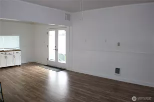 1224 4th St, Cosmopolis, WA 98537 - Photo 6