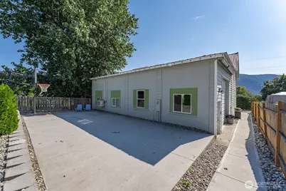 703 Boetzkes Avenue, Manson, WA 98831 - Photo 30