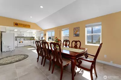 703 Boetzkes Avenue, Manson, WA 98831 - Photo 8