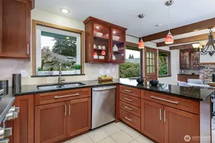 1214 NW 122nd St, Seattle, WA 98177 - Photo 10