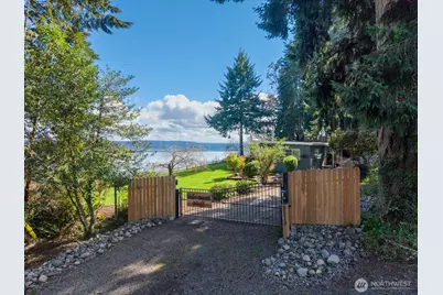 9513 Villa Beach Road, Anderson Island, WA 98303 - Photo 4