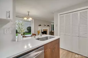 4621 Grandview Dr W, University Place, WA 98466 - Photo 14