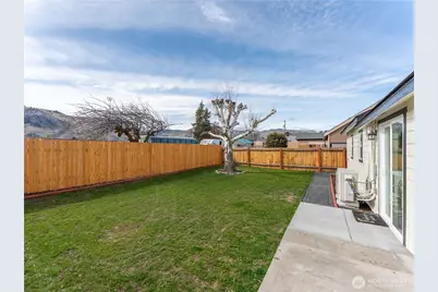 98 Fuller Street, Wenatchee, WA 98801 - Photo 28