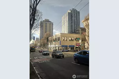 4332 University Way NE #A, Seattle, WA 98105 - Photo 14