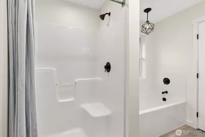 210 West Wishkah Road, Aberdeen, WA 98520 - Photo 18