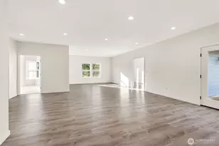 210 W Wishkah Rd, Aberdeen, WA 98520 - Photo 4