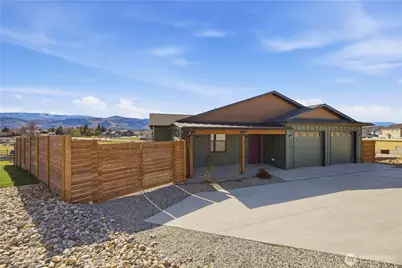 224 NW Chinook Way, East Wenatchee, WA 98802 - Photo 4