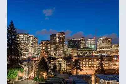 10712 SE 2nd Street, Bellevue, WA 98004 - Photo 2