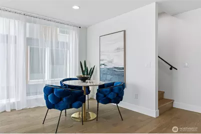 10712 SE 2nd Street, Bellevue, WA 98004 - Photo 12