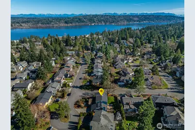 16927 NE 38th Place, Bellevue, WA 98008 - Photo 2
