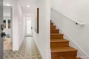 4048 32nd Ave W, Seattle, WA 98199 - Photo 2